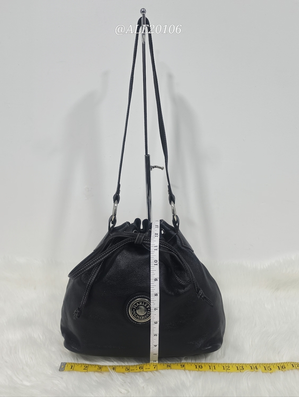 Harley-Davidson Black Leather Bucket Bag Drawstring Crossbody Purse - Picture 6 of 16